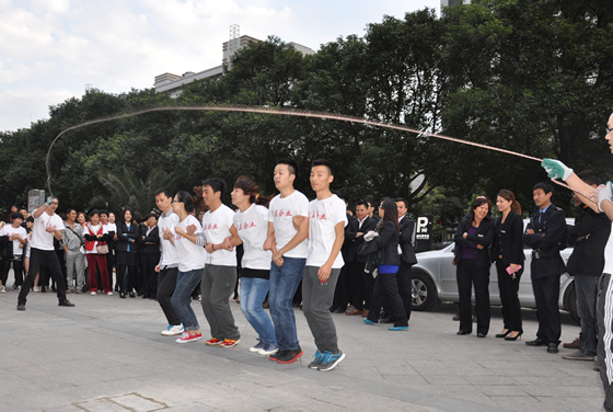 大正企業(yè)勇奪長江國際-和盛杯-跳長繩比賽冠軍
